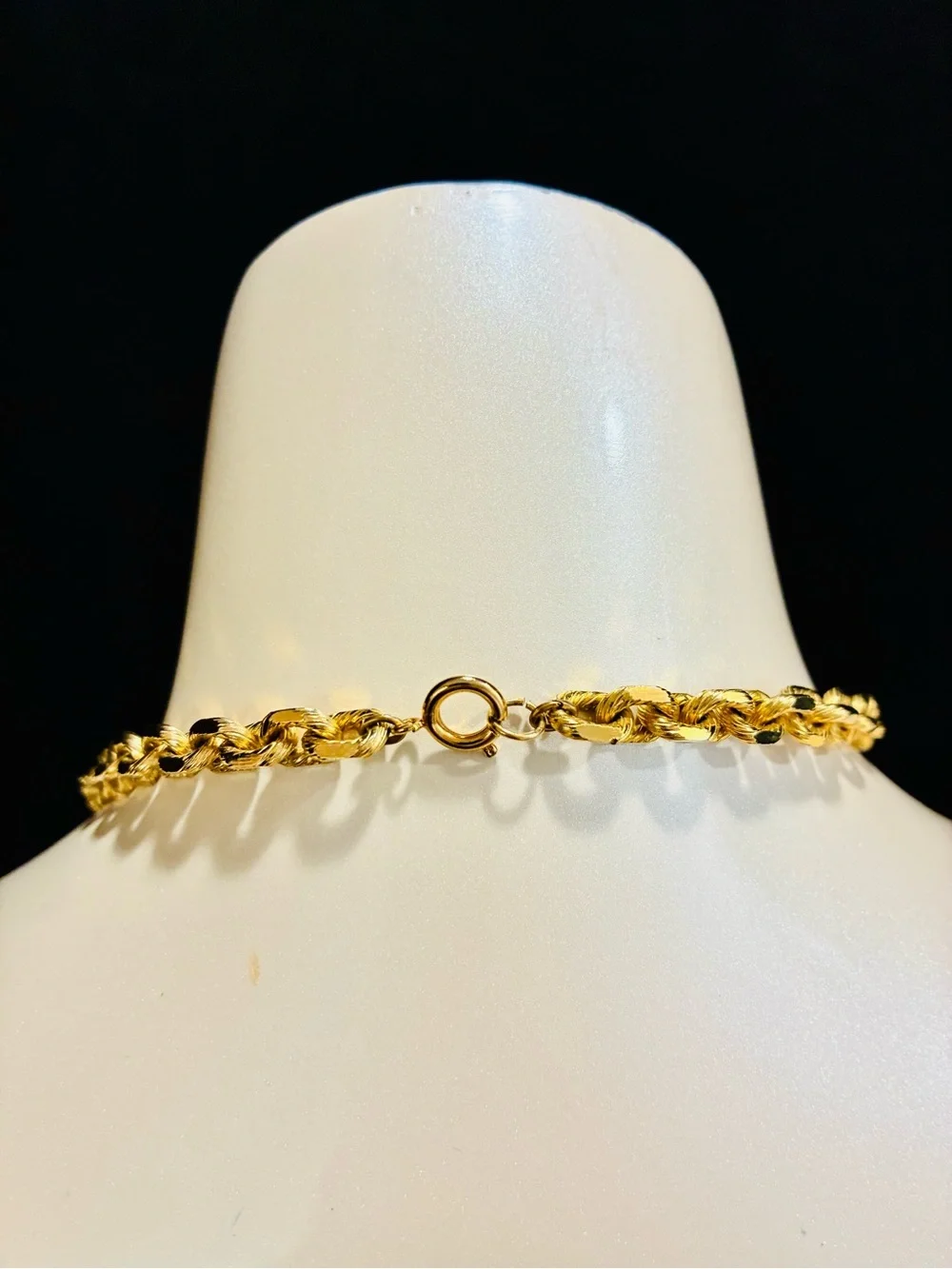 Gold Chain Necklace with Chunky Cylindrical Resin White Beads Women Jewelry EUC